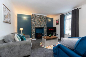 Town centre & all the comforts!